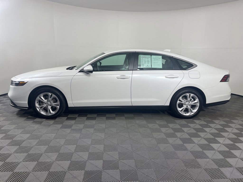 Used 2025 Honda Accord LX image 2