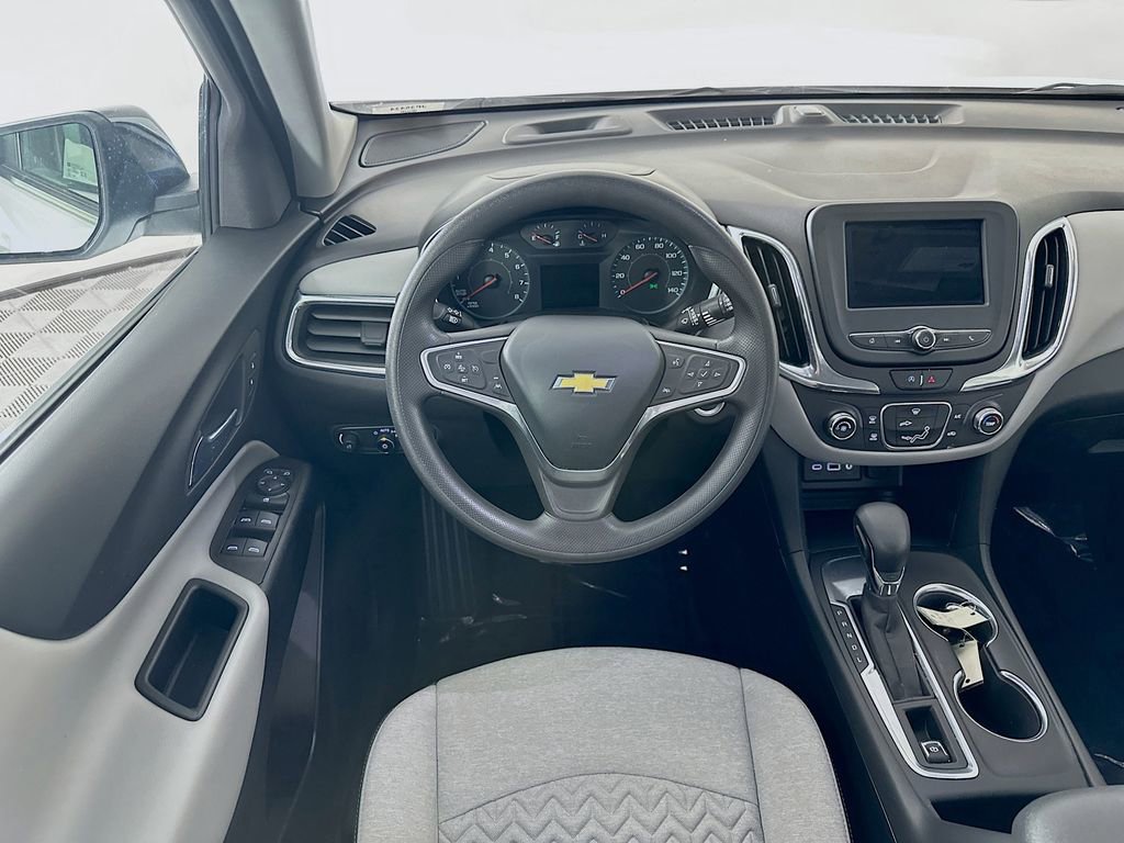 Used 2023 Chevrolet Equinox LS w/ Sport Edition image 29