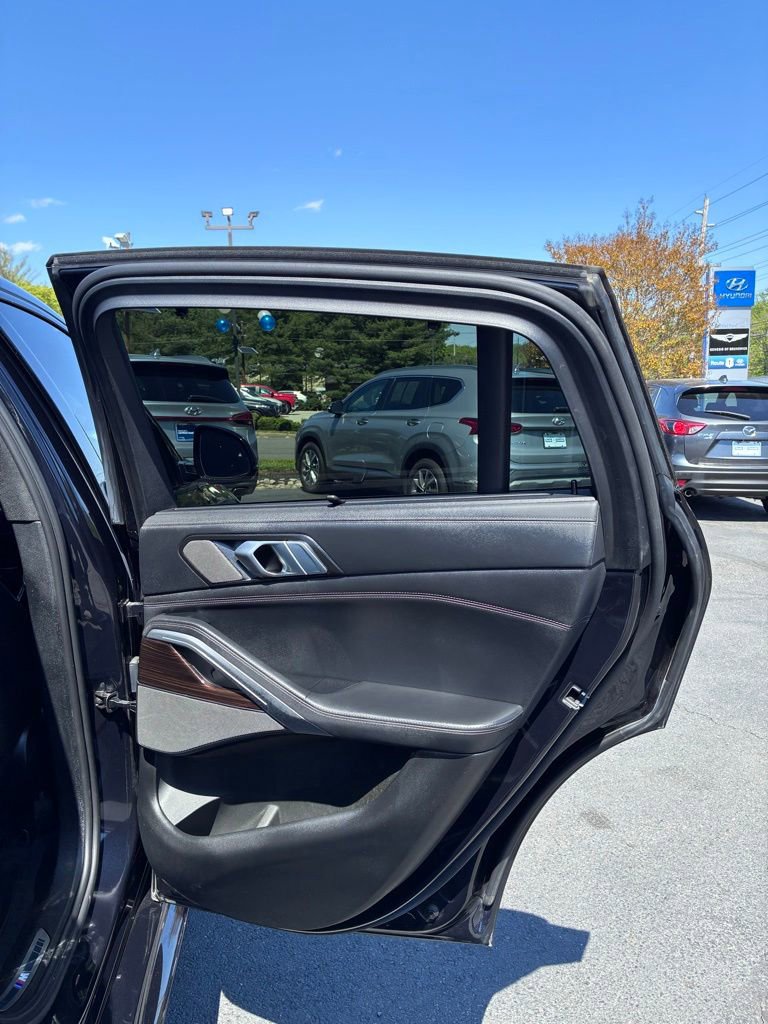 Used 2023 BMW X6 M50i w/ Executive Package AWD/4WD image 55