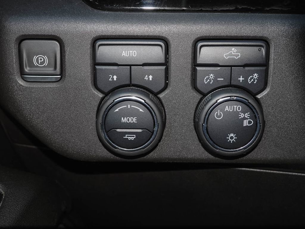 Certified 2023 Chevrolet Silverado 1500 LT AWD/4WD image 25