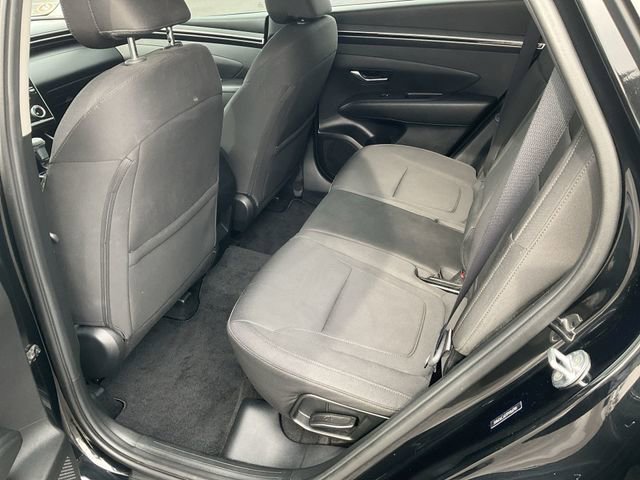 Used 2023 Hyundai Tucson SE image 12