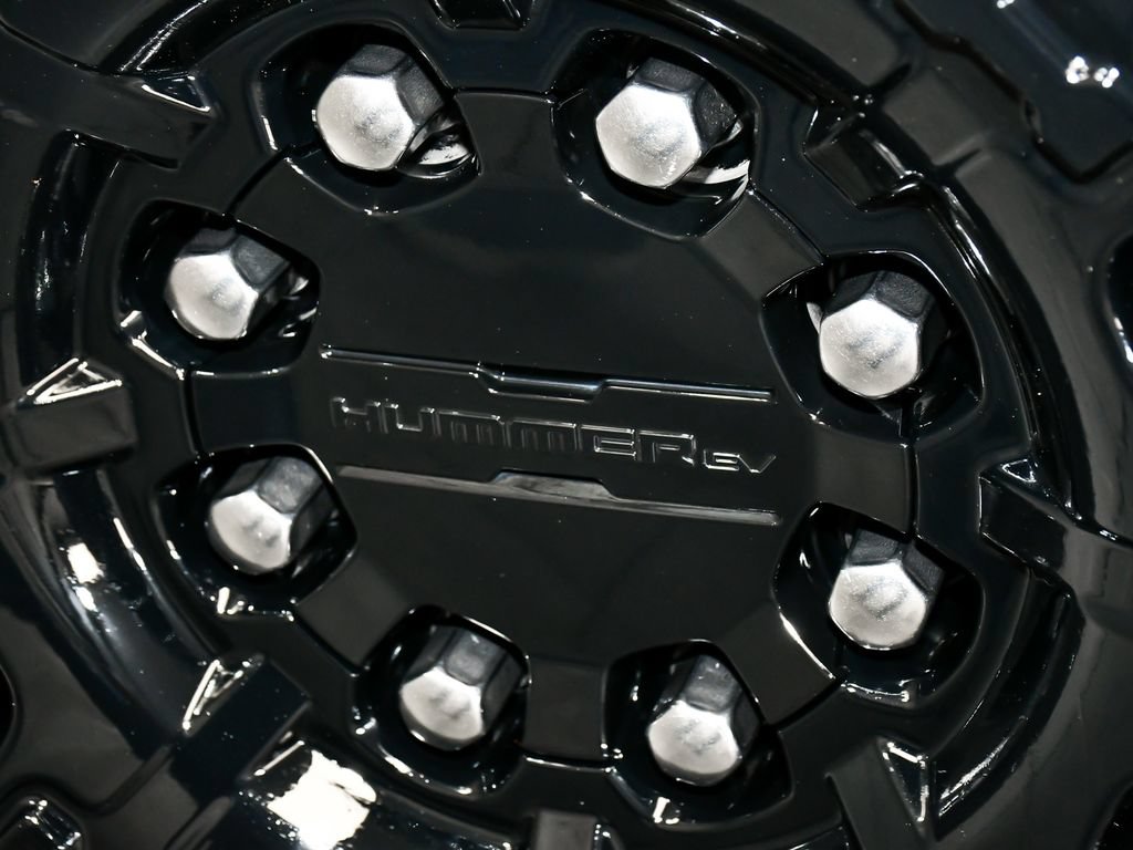 Used 2025 GMC Hummer EV 2X w/ LPO, Cargo Utility Package AWD/4WD image 85