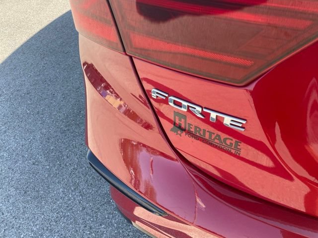 Used 2021 Kia Forte LXS FWD image 9