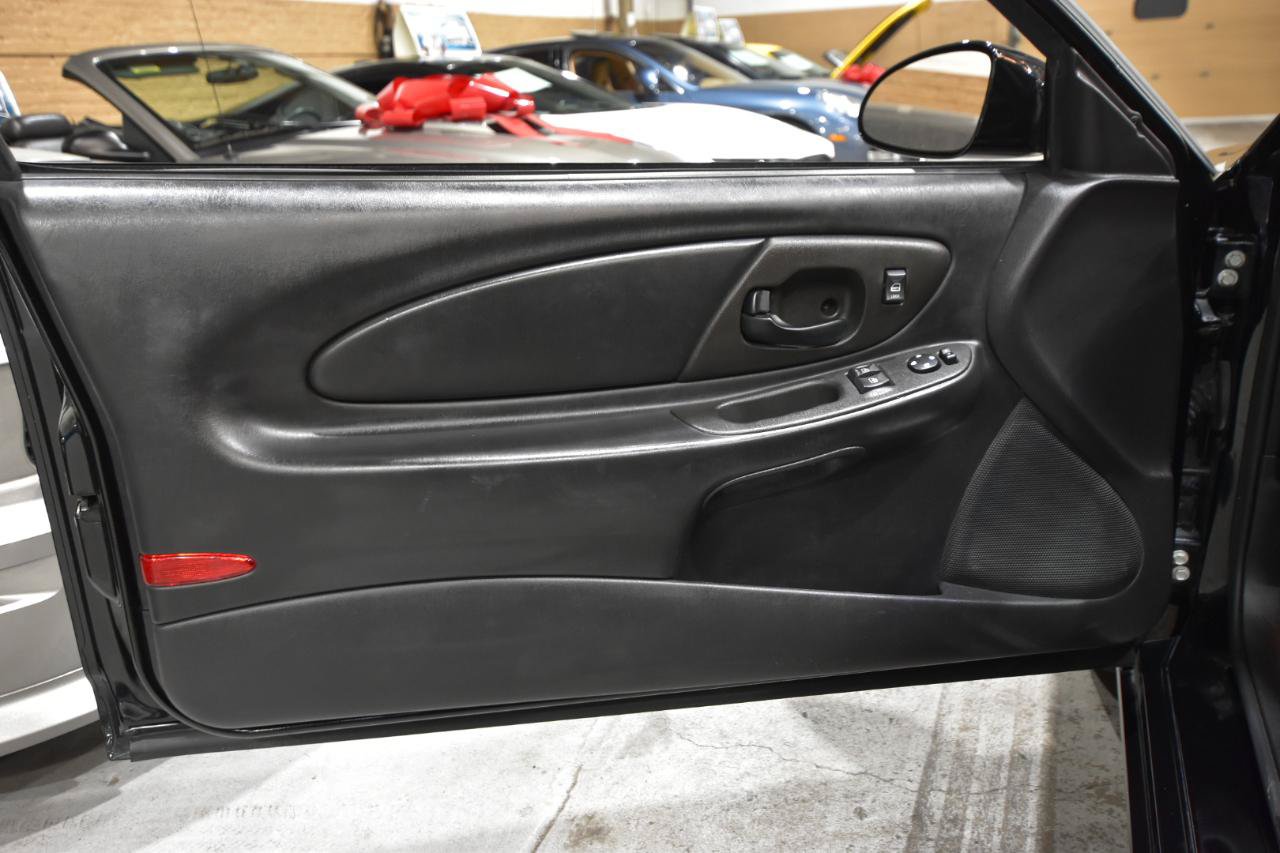 Used 2001 Chevrolet Monte Carlo SS w/ Preferred Equipment Group FWD image 10