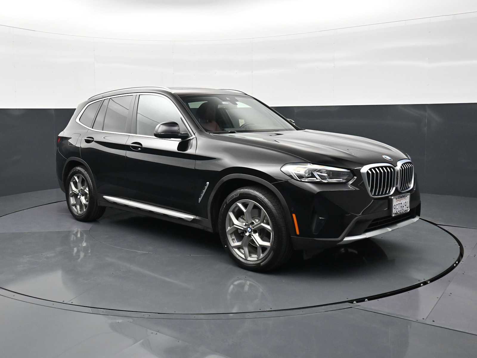 Certified 2023 BMW X3 sDrive30i w/ Convenience Package RWD image 3