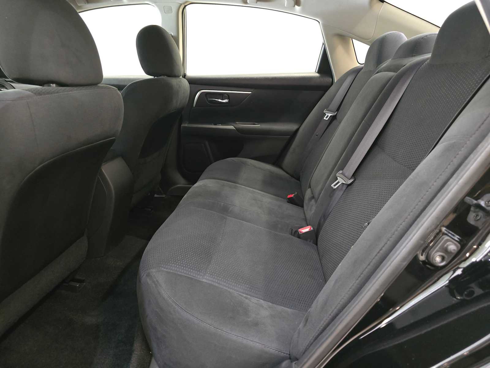 Used 2015 Nissan Altima 2.5 S FWD image 22