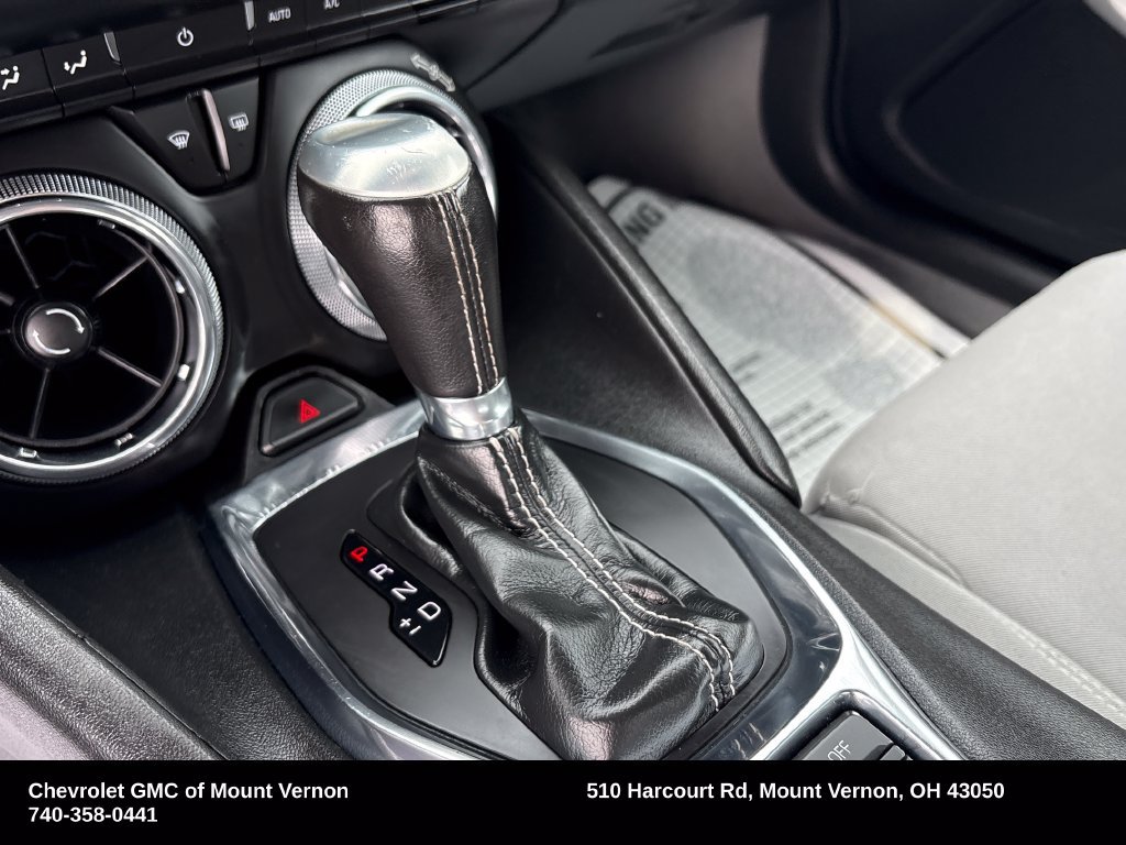 Used 2021 Chevrolet Camaro LT RWD image 25