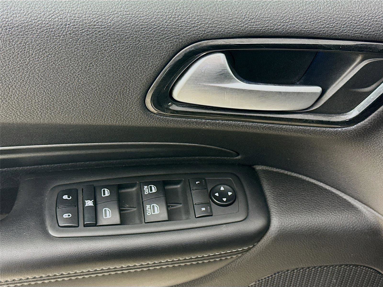 Used 2021 Dodge Durango SXT image 21