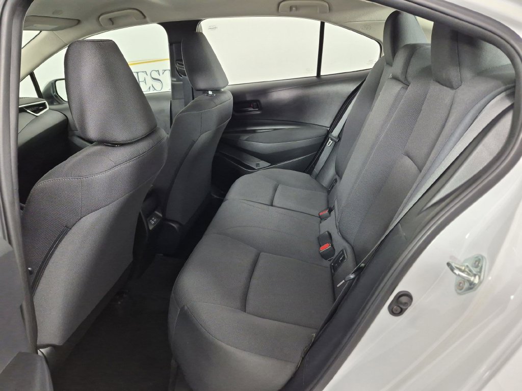 Used 2023 Toyota Corolla LE FWD image 30