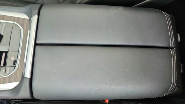 Used 2025 BMW X6 xDrive40i w/ Premium Package image 52