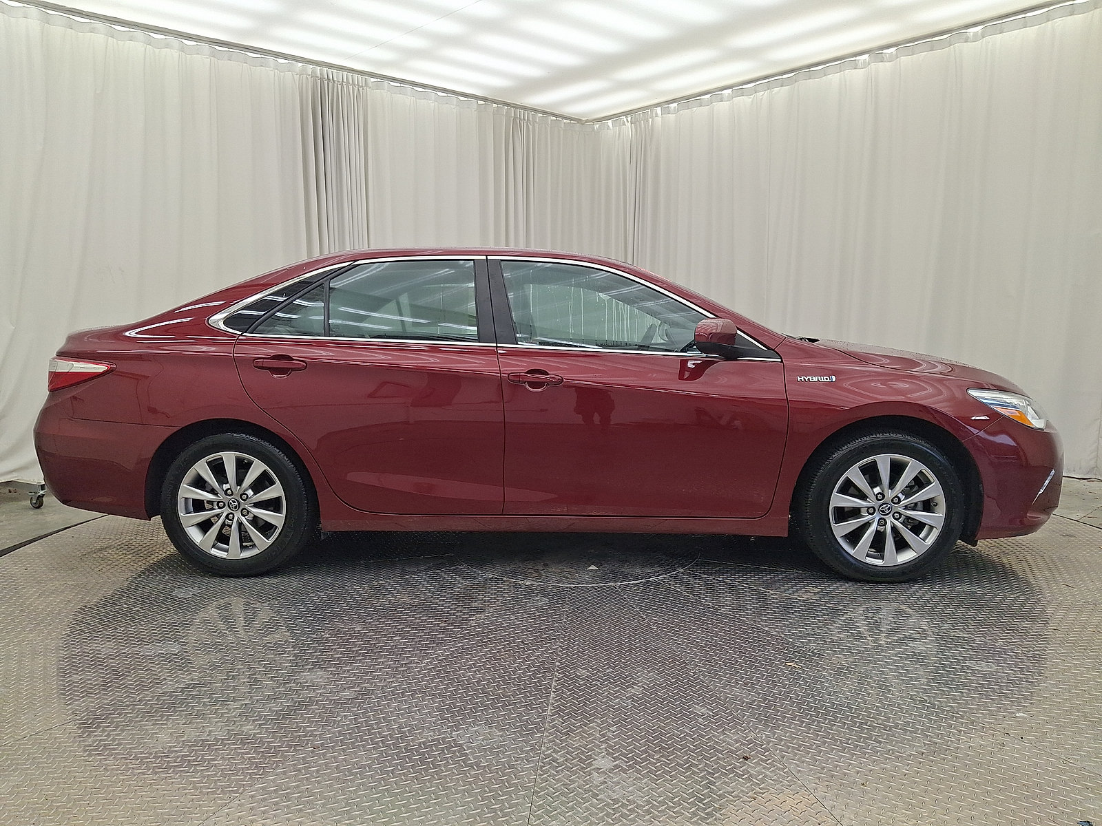 Certified 2017 Toyota Camry XLE w/ Moonroof Package FWD image 22