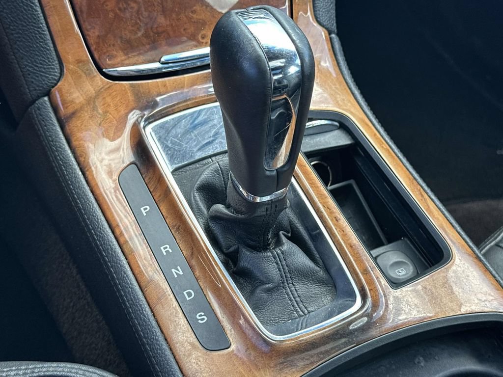 Used 2015 Lincoln MKS AWD w/ Equipment Group 101A image 30