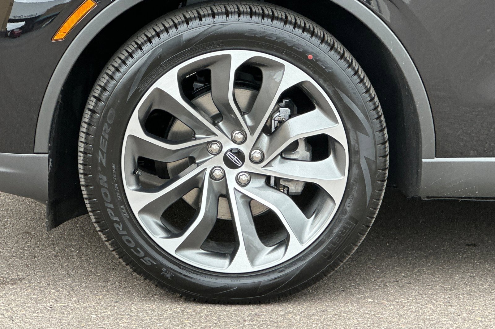 New 2025 Lincoln Aviator Reserve w/ Luxury Package image 23