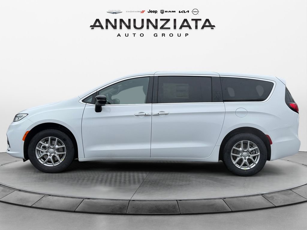 New 2026 Chrysler Pacifica Select FWD image 2