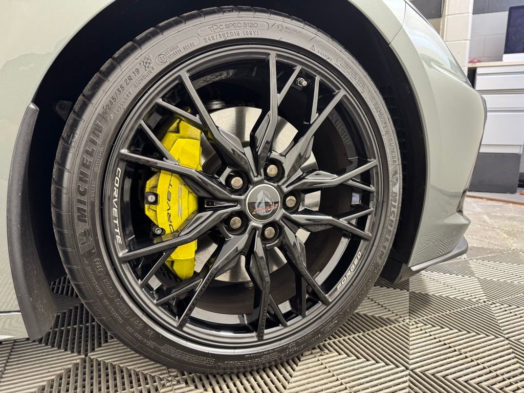 Used 2023 Chevrolet Corvette Stingray Premium Conv w/ Z51 Performance Package image 12