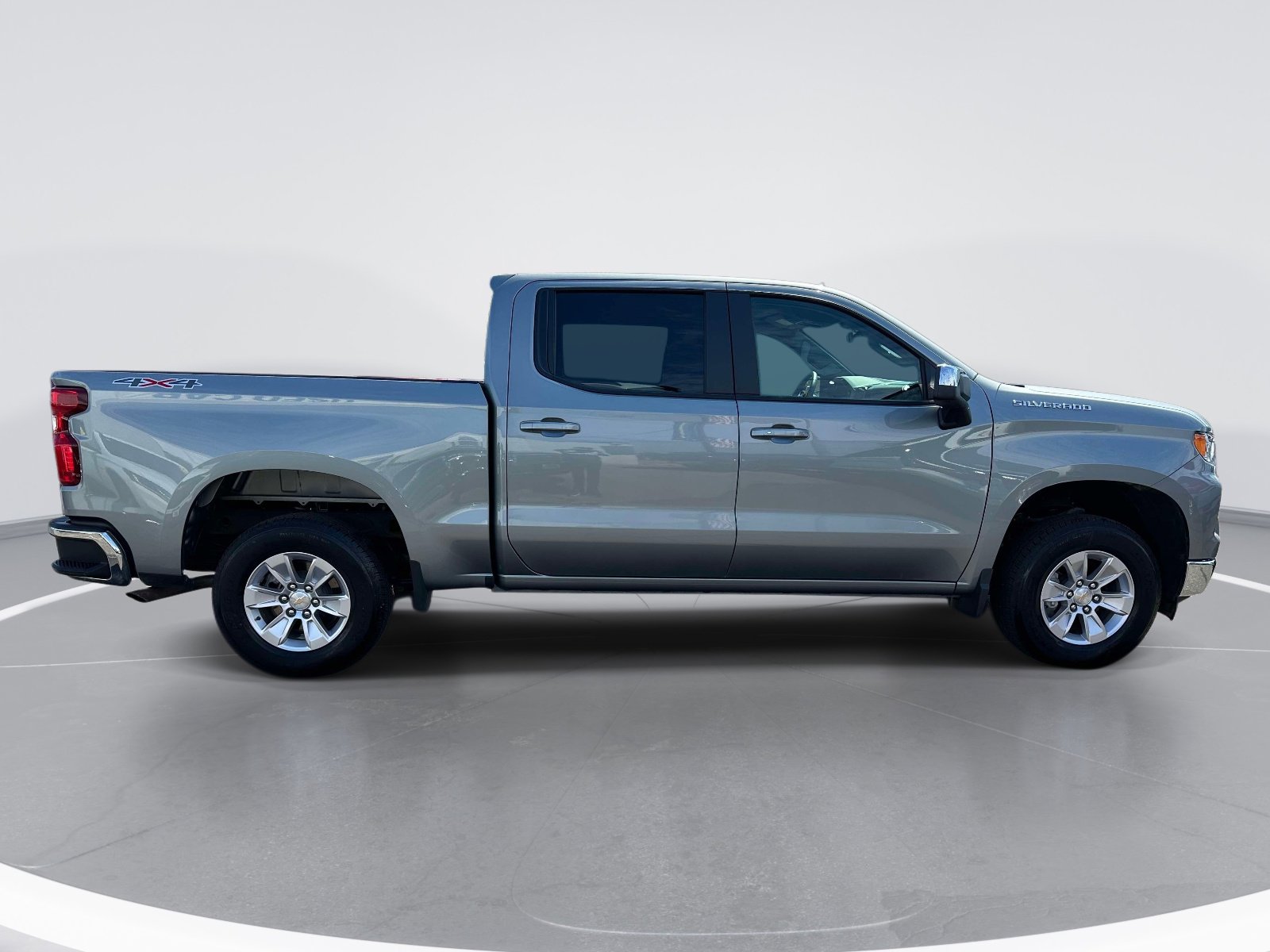 Used 2026 Chevrolet Silverado 1500 LT AWD/4WD image 4