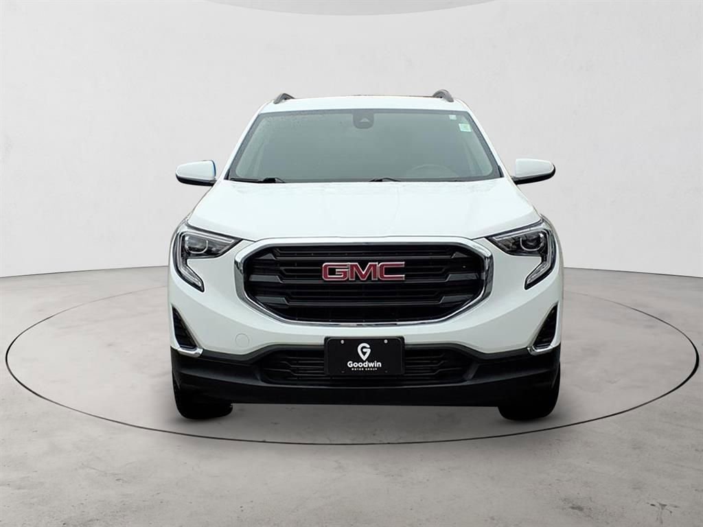 Used 2020 GMC Terrain SLE w/ Driver Convenience Package image 2