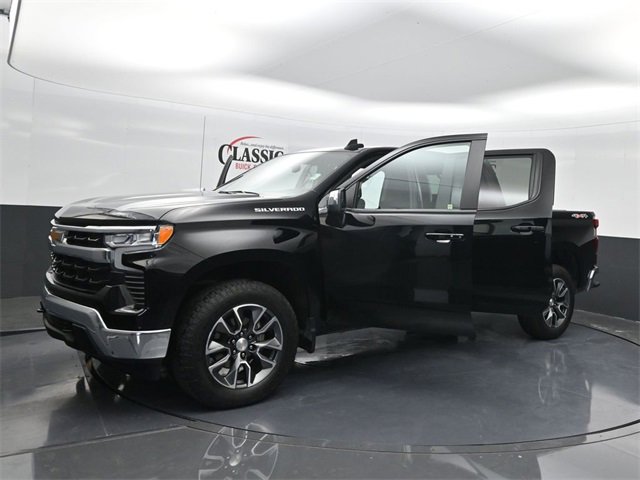 Used 2024 Chevrolet Silverado 1500 LT image 27