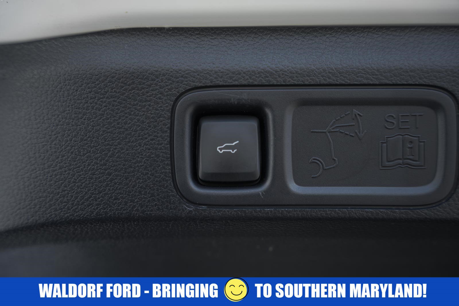 Used 2024 Ford Expedition Max Platinum image 13