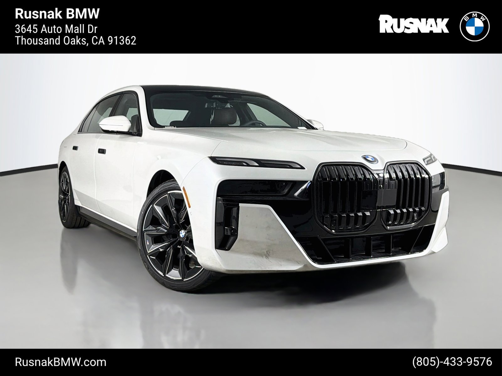 New 2026 BMW 750e xDrive w/ Premium Package AWD/4WD image 1