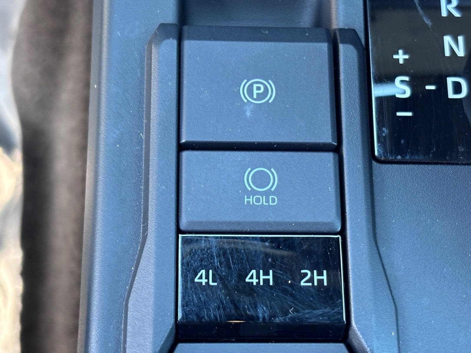 Used 2025 Toyota 4Runner SR5 AWD/4WD image 33