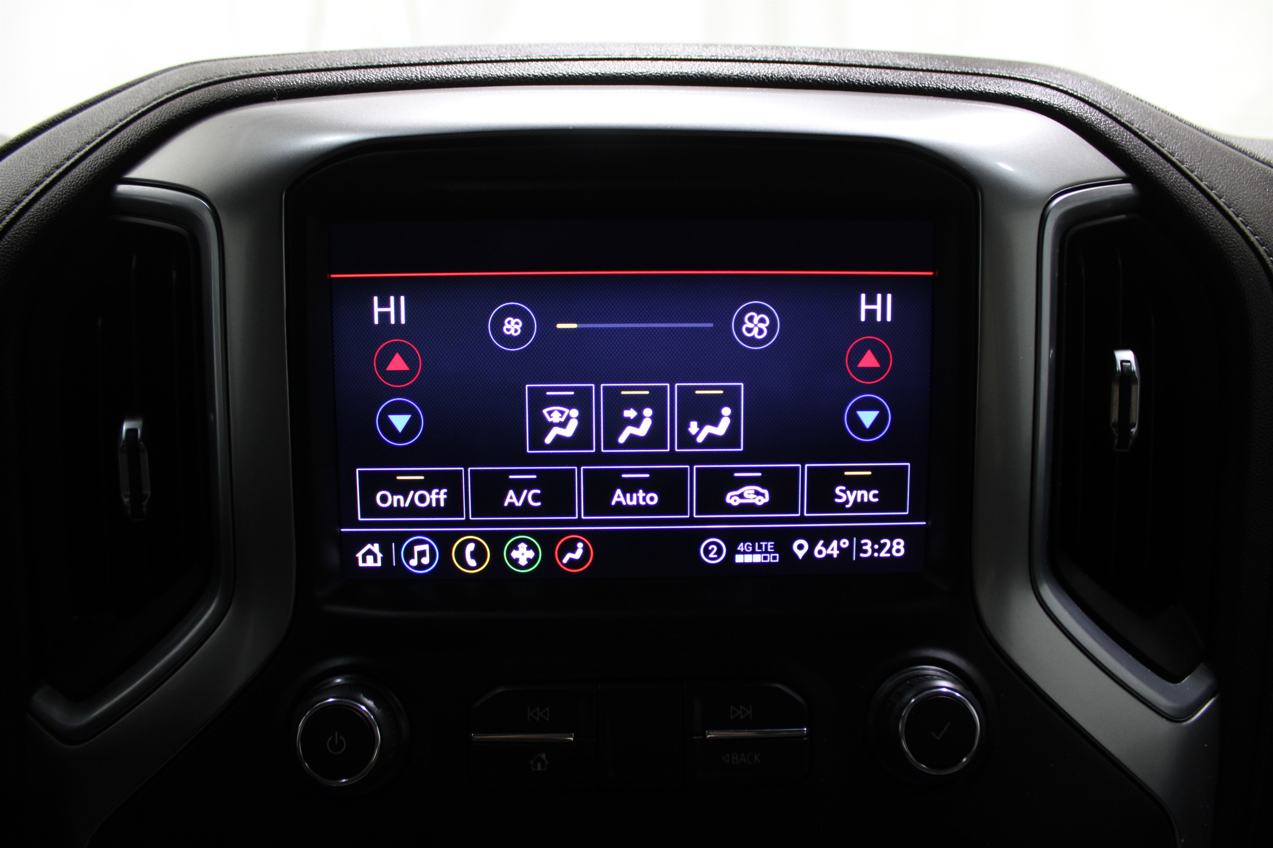 Used 2020 Chevrolet Silverado 1500 LT w/ Texas Edition image 21