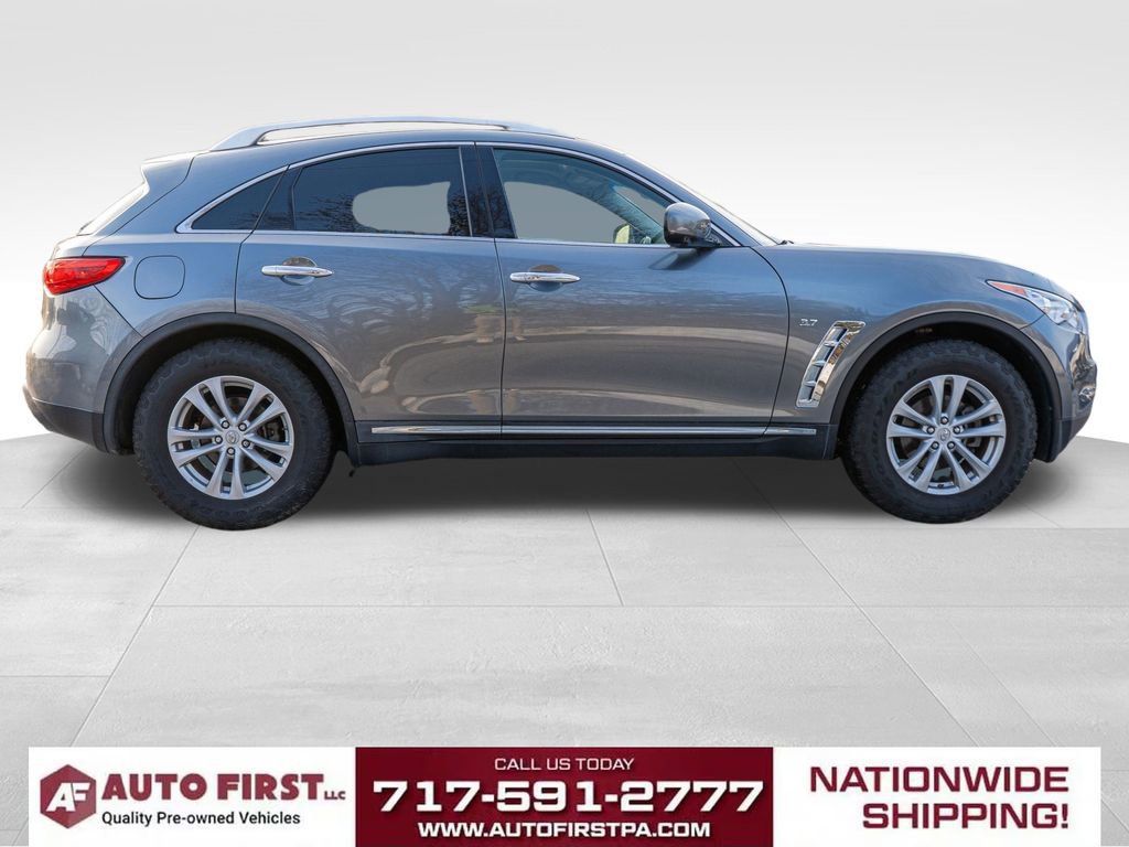 Used 2017 INFINITI QX70 AWD w/ Premium Package image 2