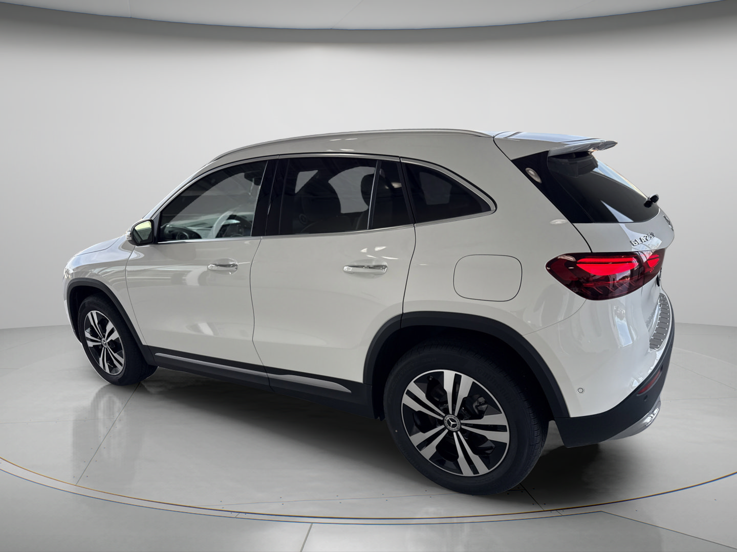 New 2026 Mercedes-Benz GLA 250 image 3