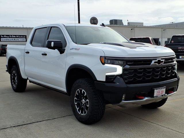 Used 2024 Chevrolet Silverado 1500 ZR2 w/ Technology Package image 6