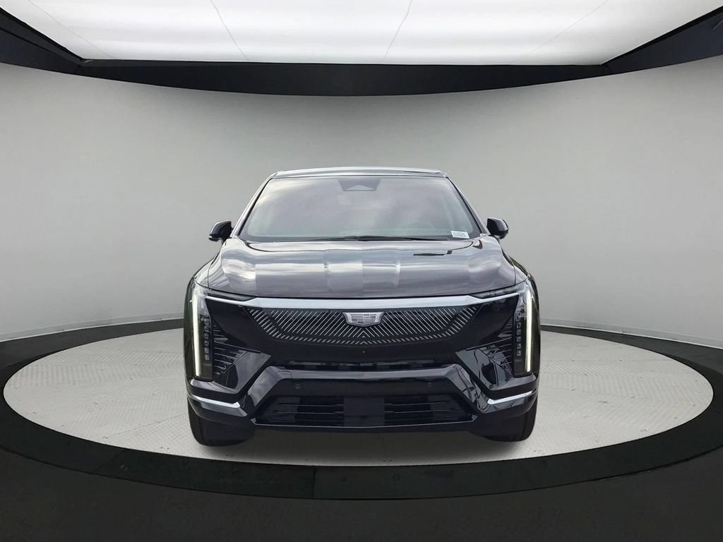 Used 2027 Cadillac Optiq Luxury RWD image 8