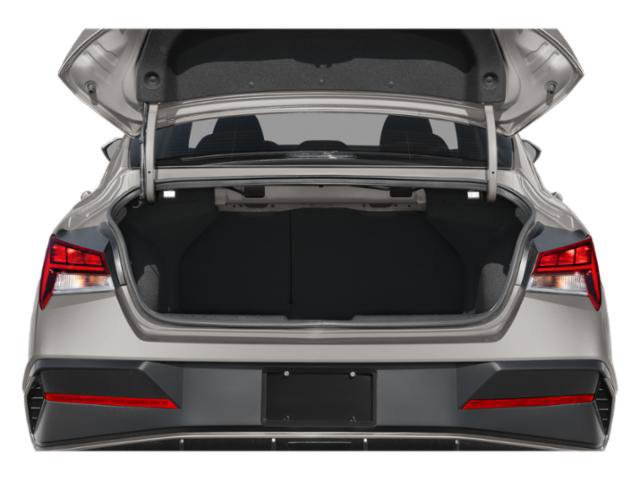 Used 2025 Hyundai Elantra SEL image 13