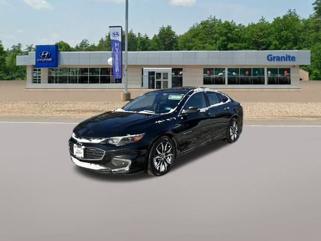 Used 2017 Chevrolet Malibu LT image 2