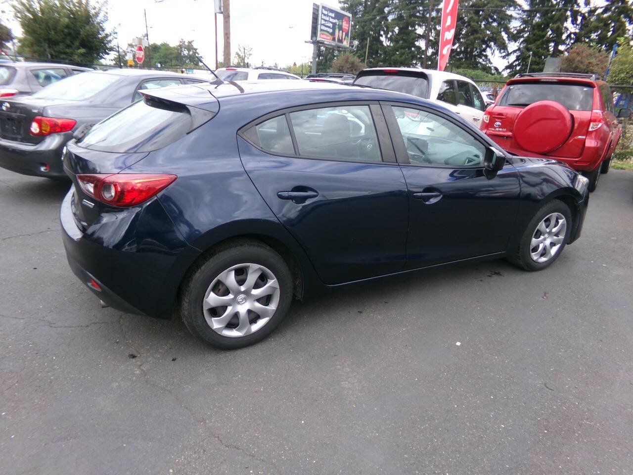 Used 2014 MAZDA MAZDA3 i Sport FWD image 3