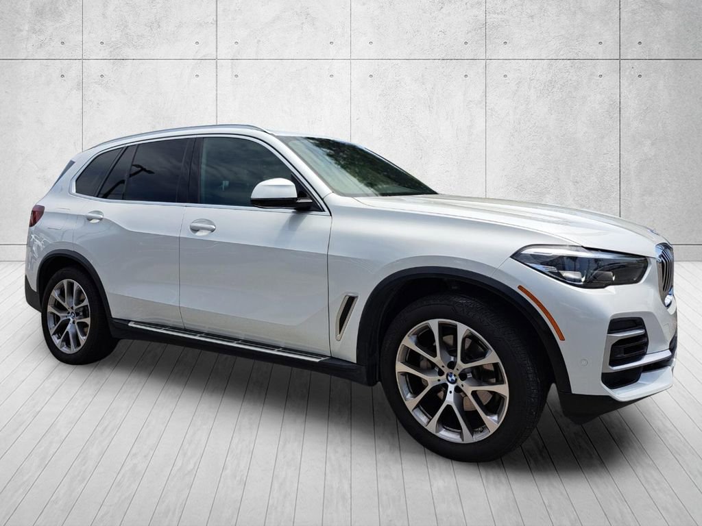 Used 2023 BMW X5 sDrive40i w/ Premium Package RWD image 3