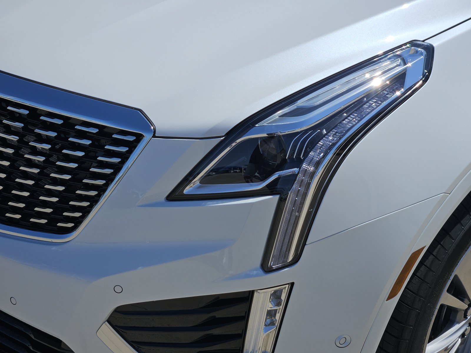 New 2026 Cadillac XT5 Premium Luxury w/ Driver Assist Package FWD image 5