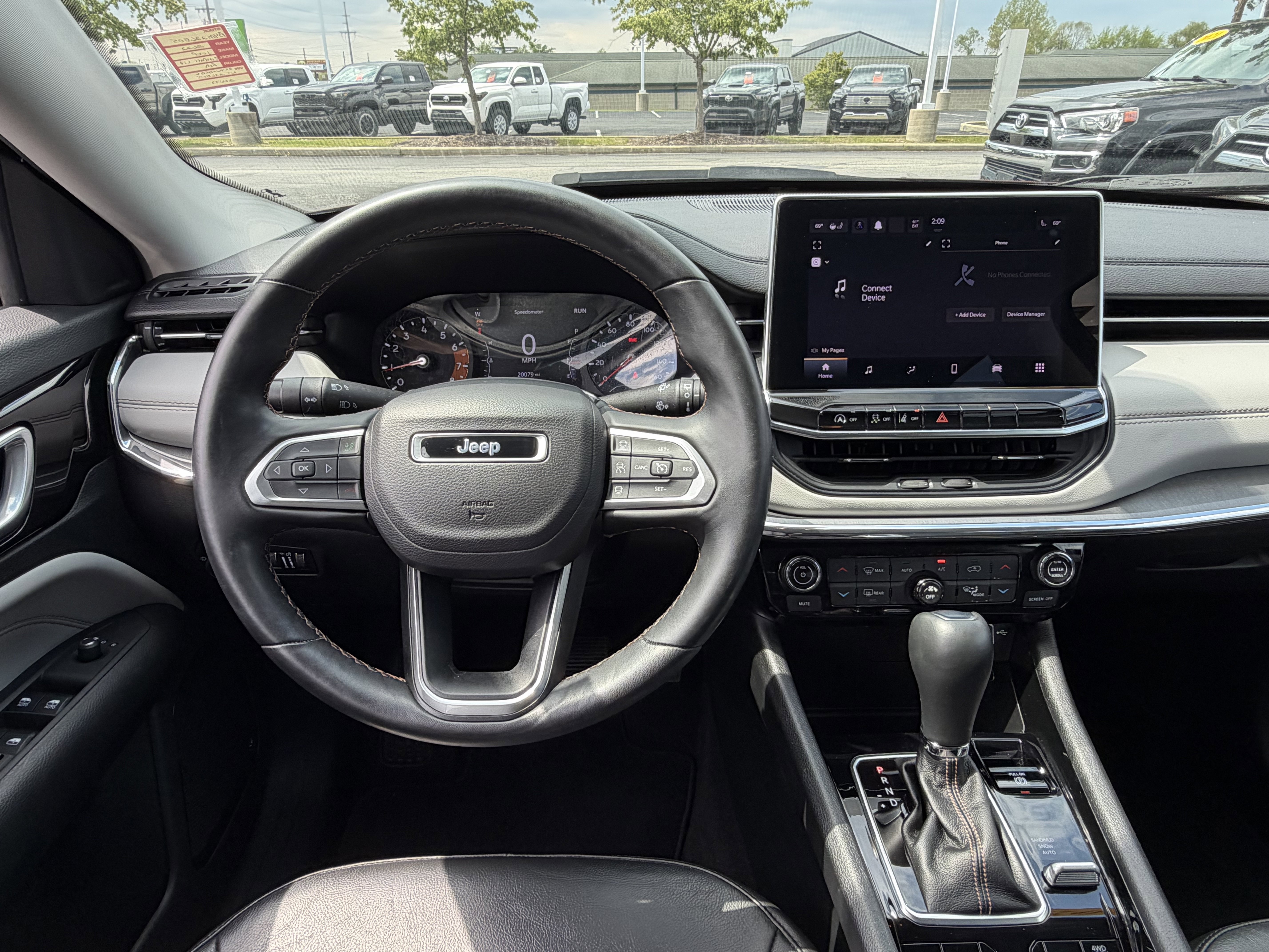 Used 2022 Jeep Compass Limited AWD/4WD image 16