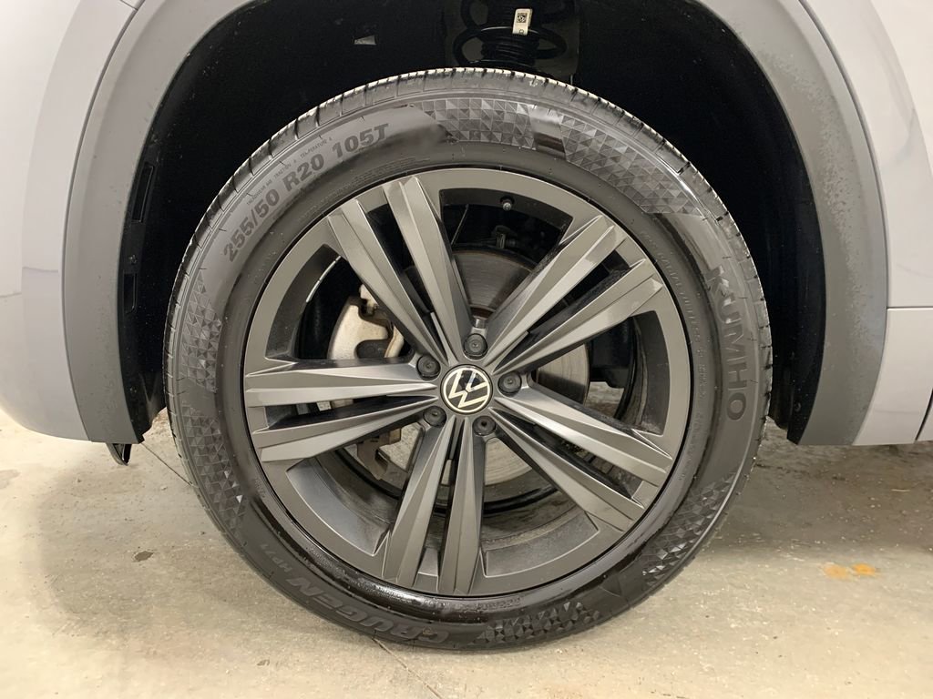 Used 2022 Volkswagen Atlas Cross Sport SEL R-Line image 20