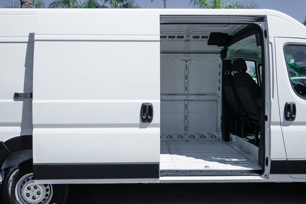 Used 2024 RAM ProMaster 2500 w/ Safety Group FWD image 12