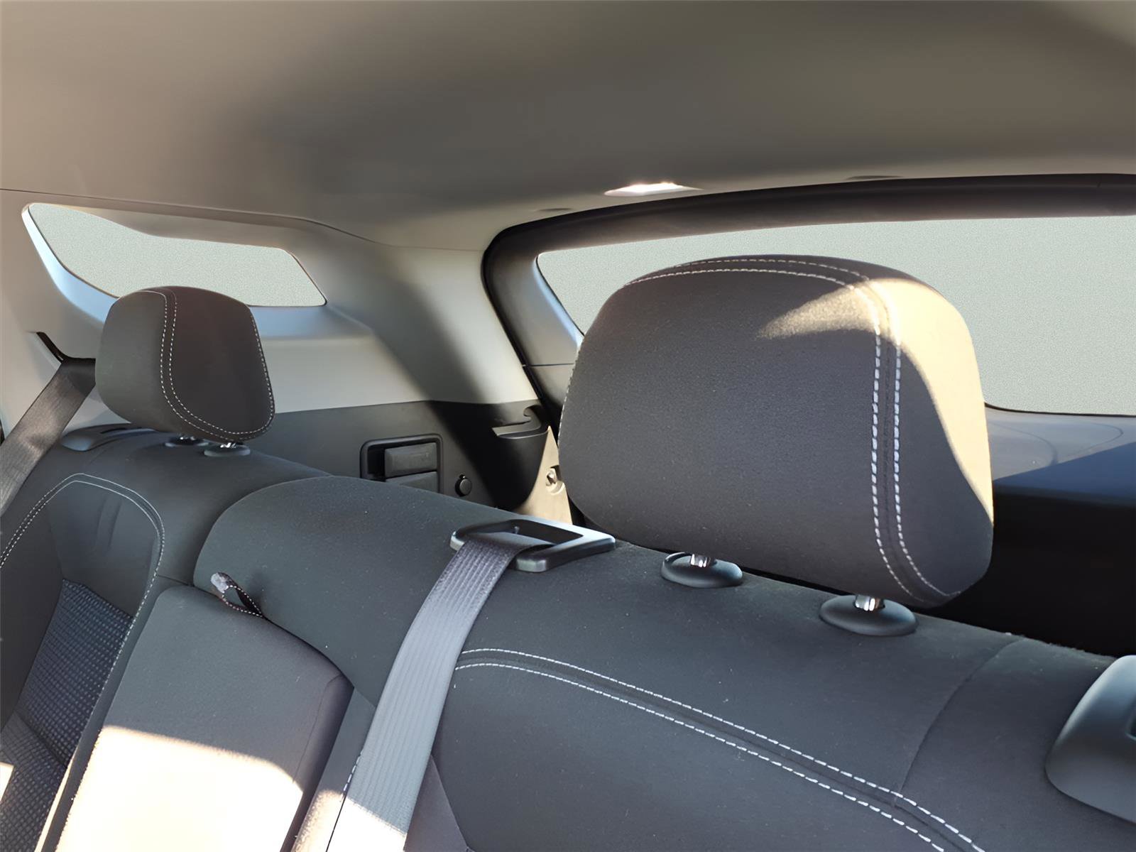 Used 2023 GMC Terrain SLE w/ Elevation Edition image 12