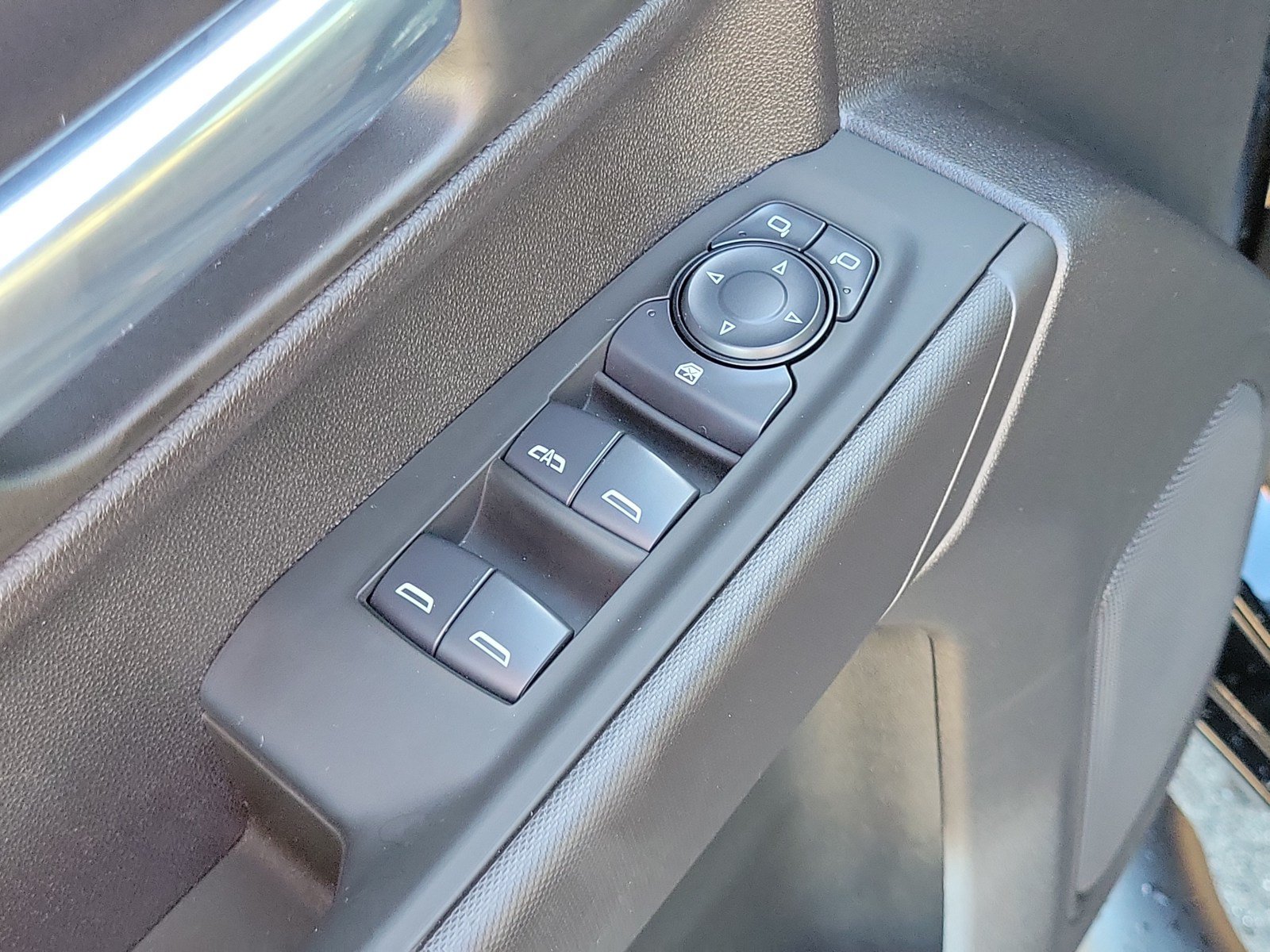 Used 2024 Chevrolet Silverado 1500 Custom Trail Boss AWD/4WD image 14