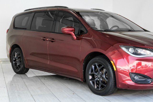 Used 2019 Chrysler Pacifica Touring-L w/ S Appearance Package FWD image 59
