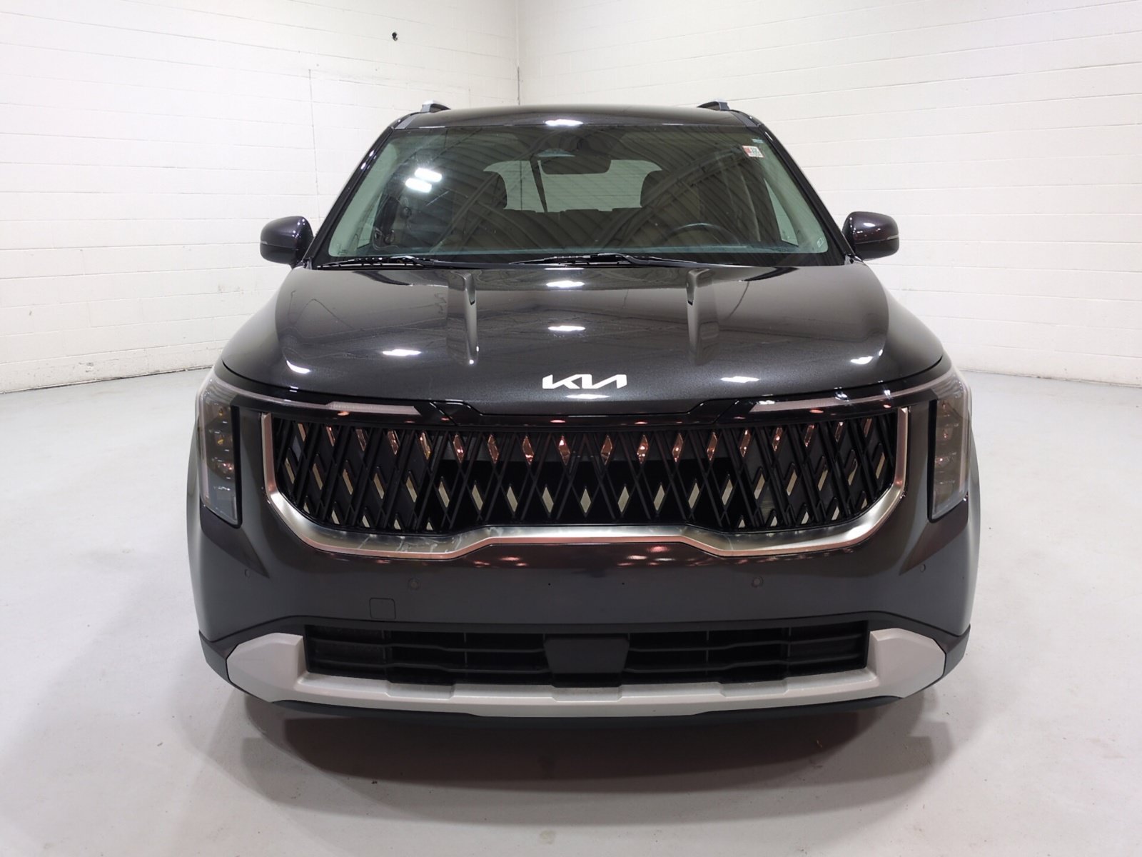 Certified 2025 Kia Carnival EX FWD image 9