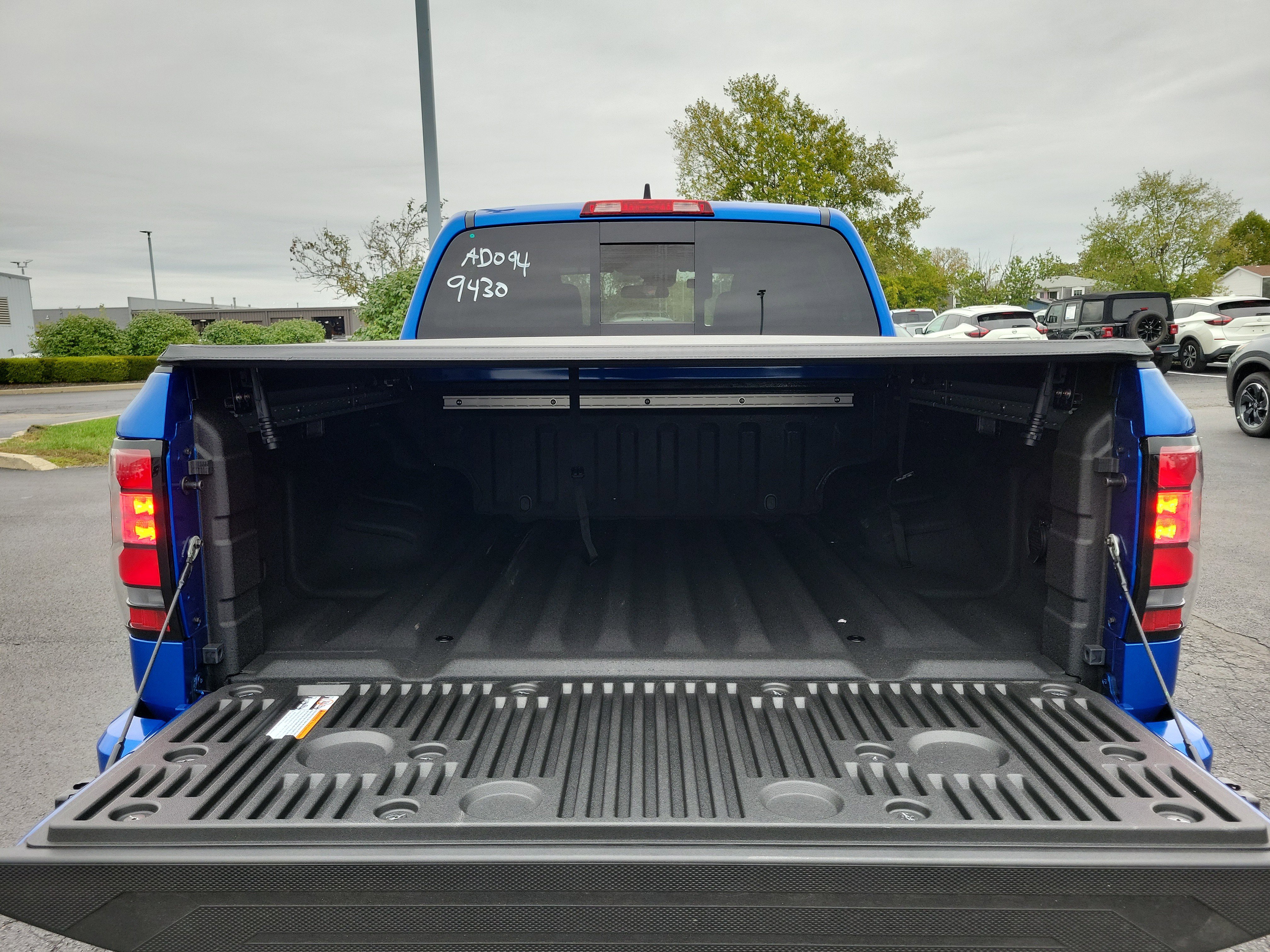 New 2026 Nissan Frontier SV image 8