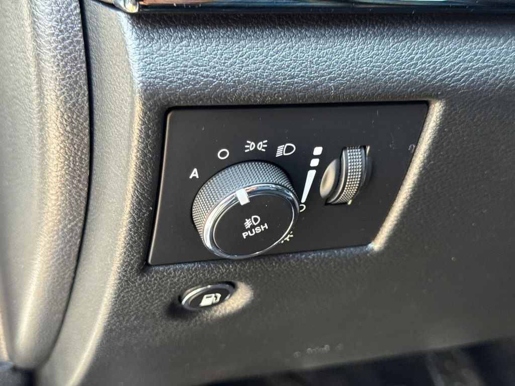 Used 2018 Jeep Grand Cherokee High Altitude AWD/4WD image 28
