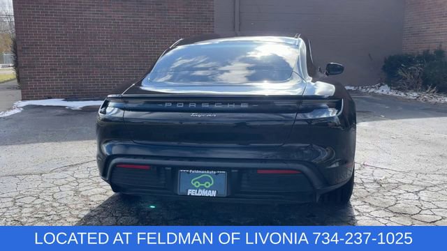 Used 2021 Porsche Taycan image 7