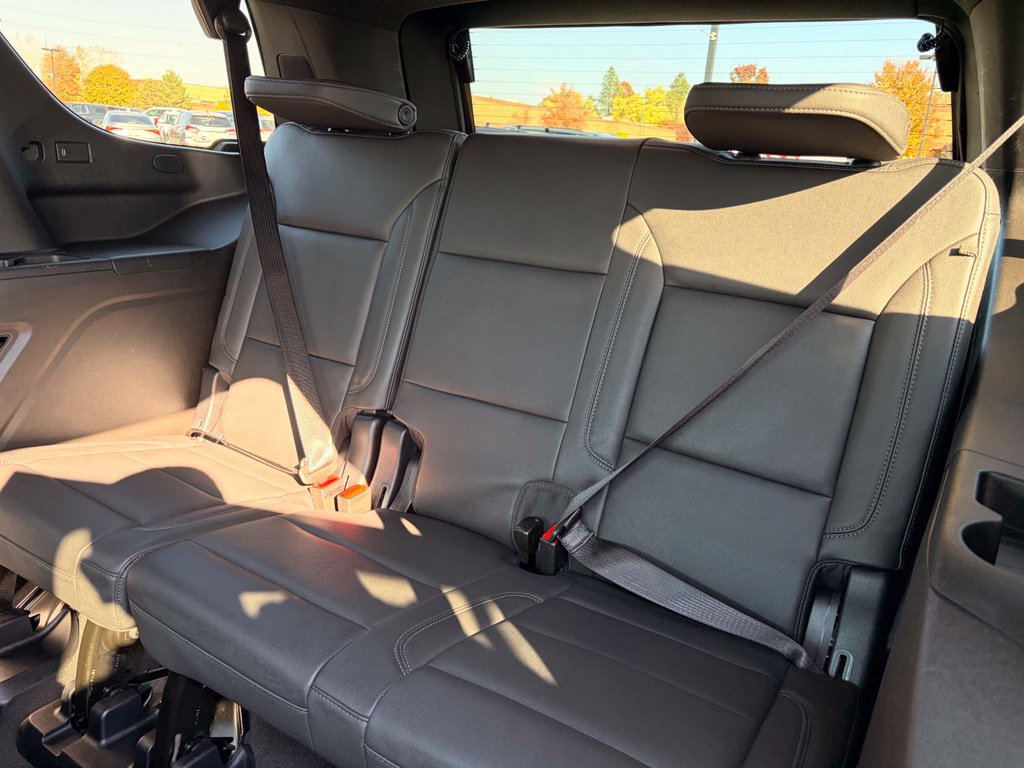 Used 2025 Chevrolet Tahoe LT AWD/4WD image 28
