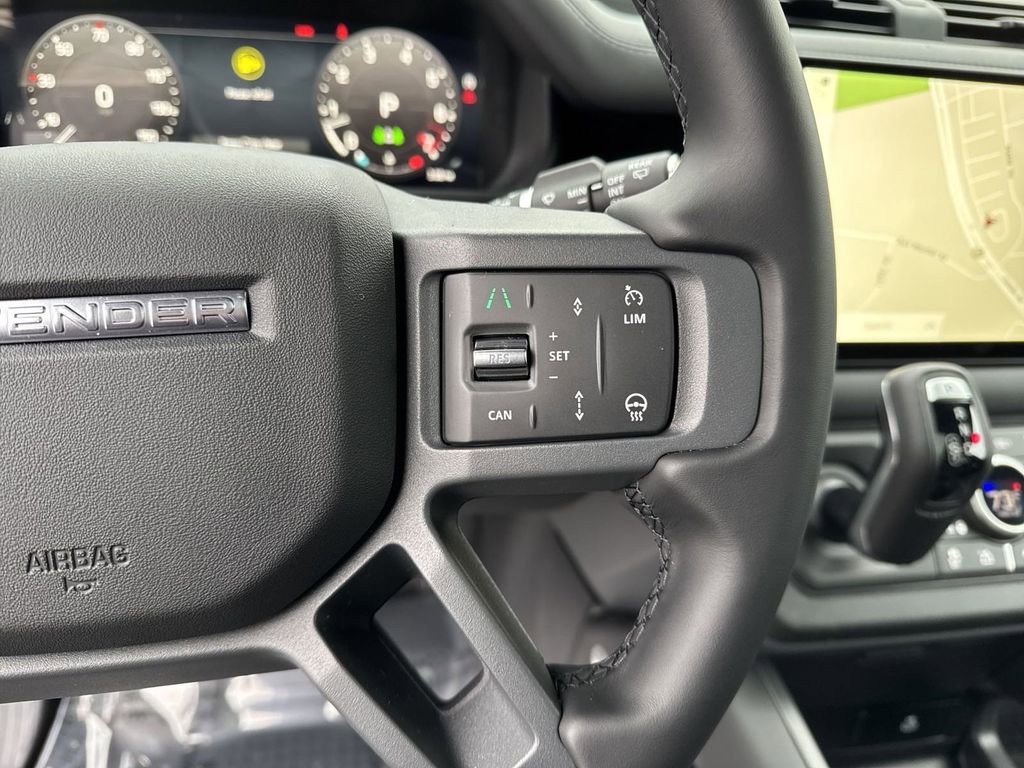 New 2025 Land Rover Defender 110 X-Dynamic SE image 19