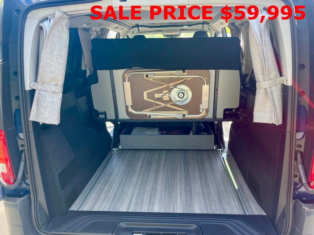 New 2023 Mercedes-Benz Metris Passenger image 9