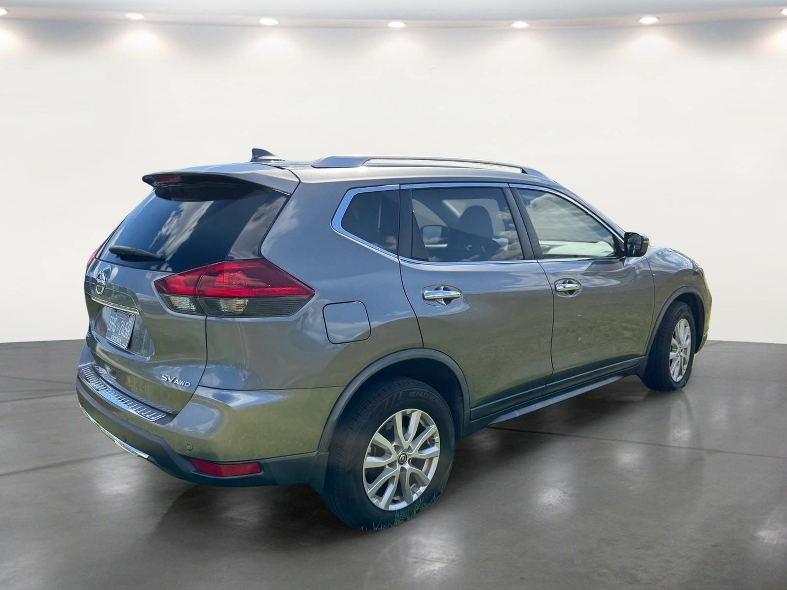 Used 2019 Nissan Rogue SV AWD/4WD image 16