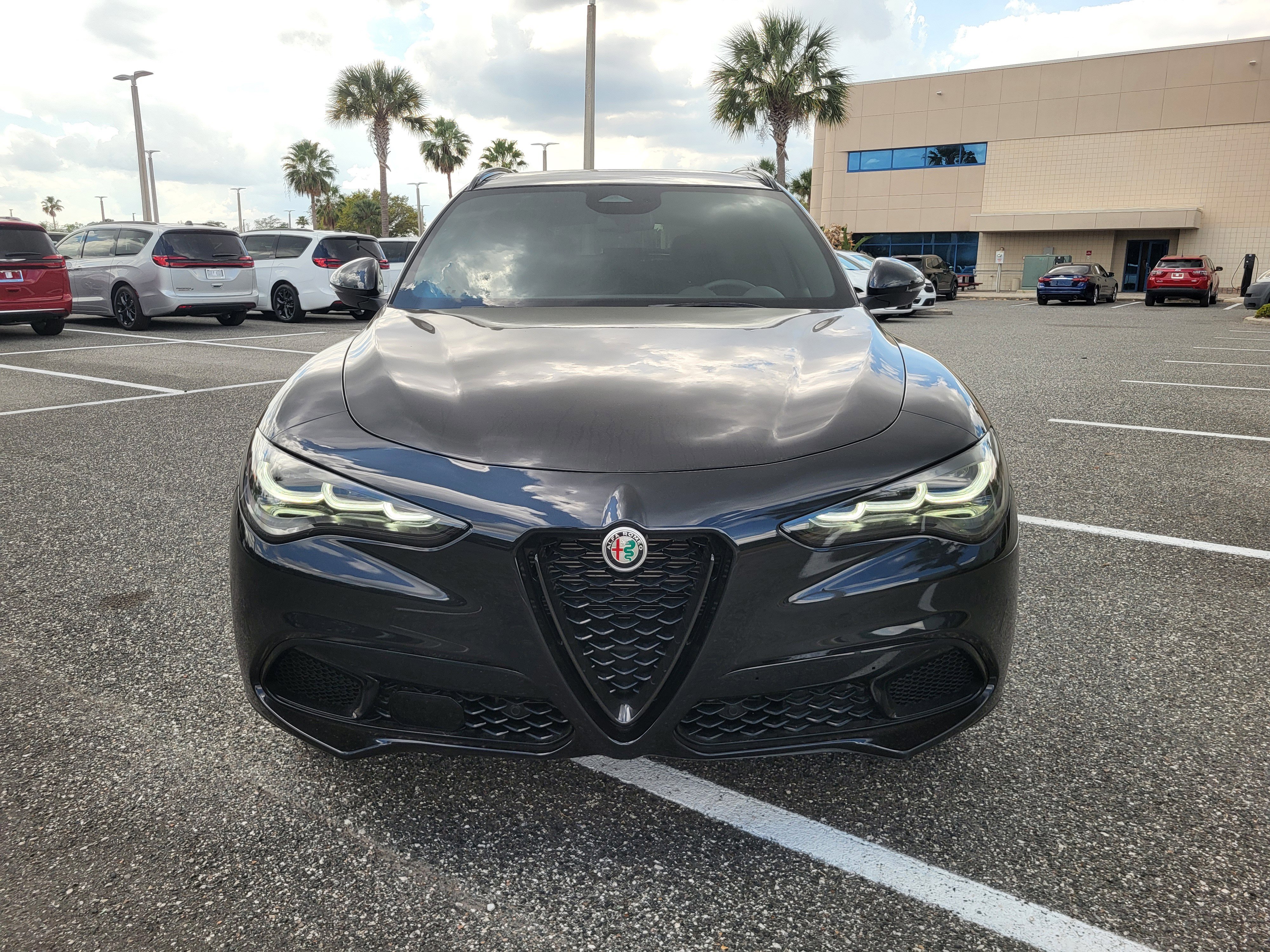 New 2025 Alfa Romeo Stelvio Sprint image 8